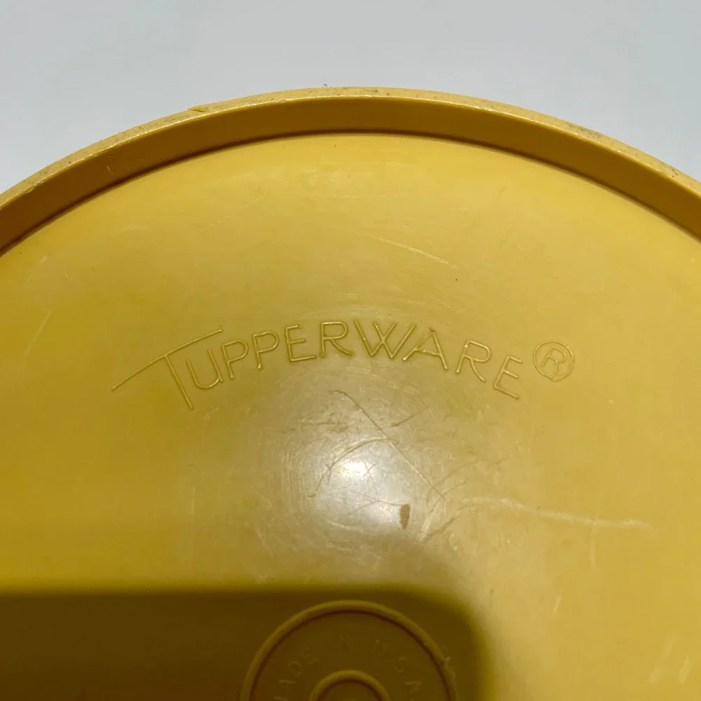 Vintage Tupperware Servalier Bowl Harvest Gold Yellow Sunburst Lid 881-7‎ Large